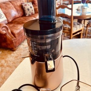 Hurom H-AA Slow Juicer, Rose Gold, as shown